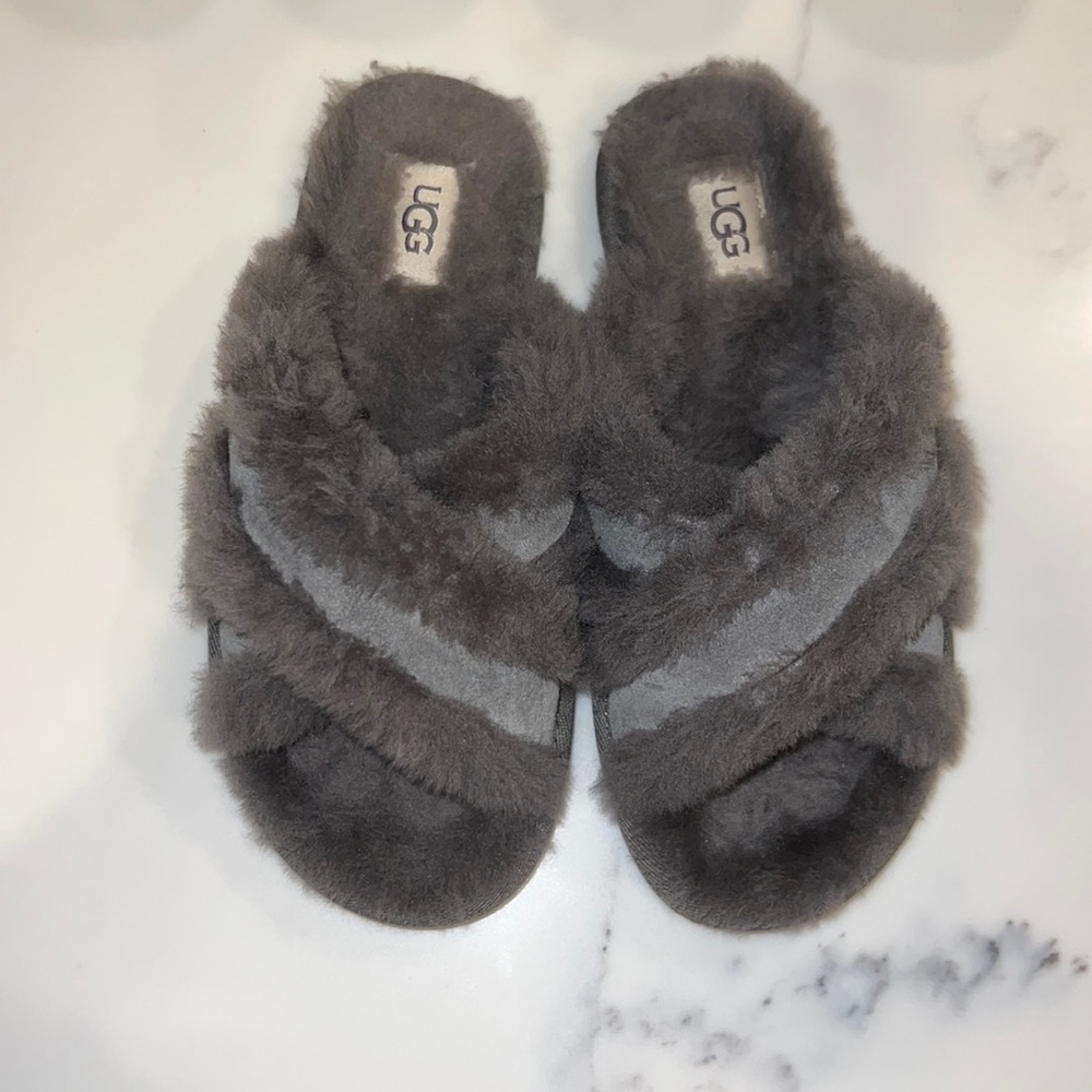 BRAND NEW UGG Scuffita Genuine Leather